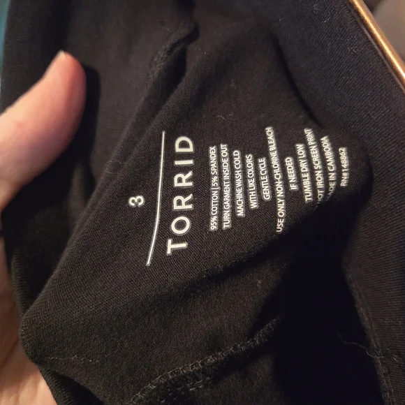 torrid Black Floral Print Leggings with White Rose Detail - Picture 7 of 7